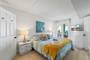 2 bedrooms, desk, iron/ironing board, WiFi