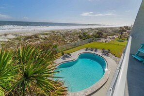 Pool - Oceanfront w/ Pool - Safe, clean and Quiet (Jacksonville Beach)