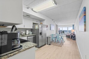 Fridge, microwave, oven, stovetop - Oceanfront w/ Pool - Safe, clean and Quiet (Jacksonville Beach)