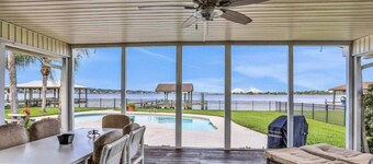 Peaceful Island Retreat - Heated Pool - Sleeps 10