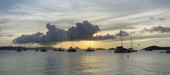 Gorgeous Sailing Catamaran Yacht