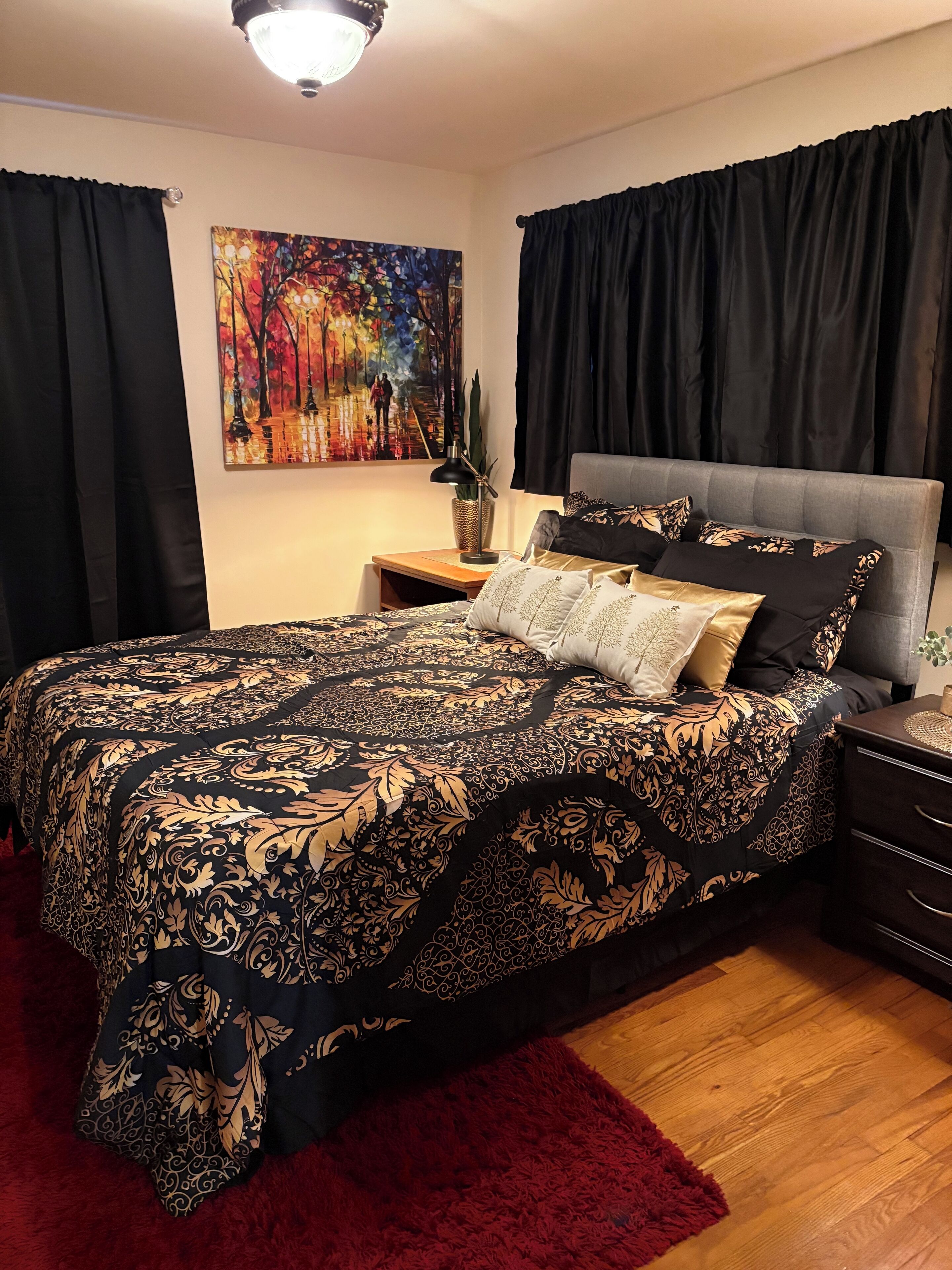 3 chambres, coffres-forts dans les chambres, bureau