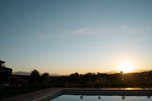 Outdoor pool - Podere IL Quadro - Appartamento Olivo- Charming Country House (Toscana)