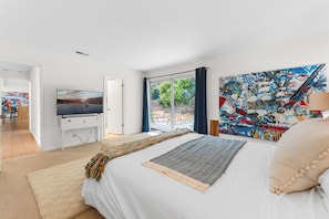3 habitaciones, escritorio, wifi y ropa de cama