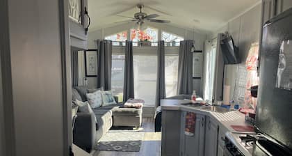 Delightful, Serene Tiny Home- Casa Villa