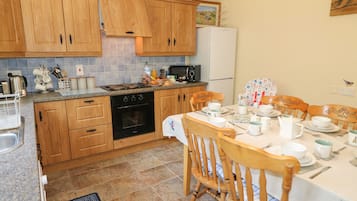 Ferienhaus | Eigene Küche | Kühlschrank, Geschirrspüler, Wasserkocher, Toaster