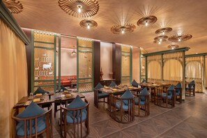 Couples’ dining