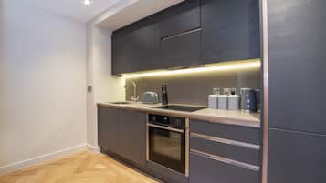 Fridge, oven, dishwasher, toaster