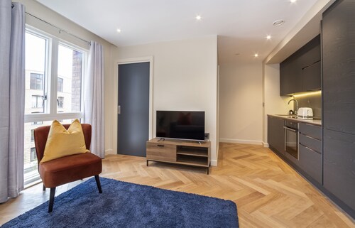 Apartment 28 Hudson Quarter Luxury Apartments - sleeps 4 guests  in 1 bedroom