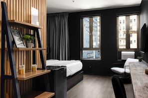 Deluxe Room | In-room safe, individually decorated, individually furnished - The Audemar (Los Angeles)