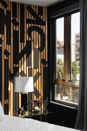 Signature Room | In-room safe, desk, laptop workspace, iron/ironing board