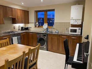 Apartment, Ensuite (Riverside Apartments) | Private kitchen