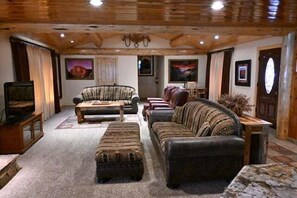 TV, fireplace, DVD player