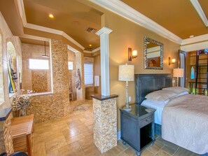 6 bedrooms, iron/ironing board, free WiFi, bed sheets