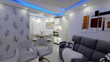 Smart-TV, Videospiele, Bücher, Stereoanlage