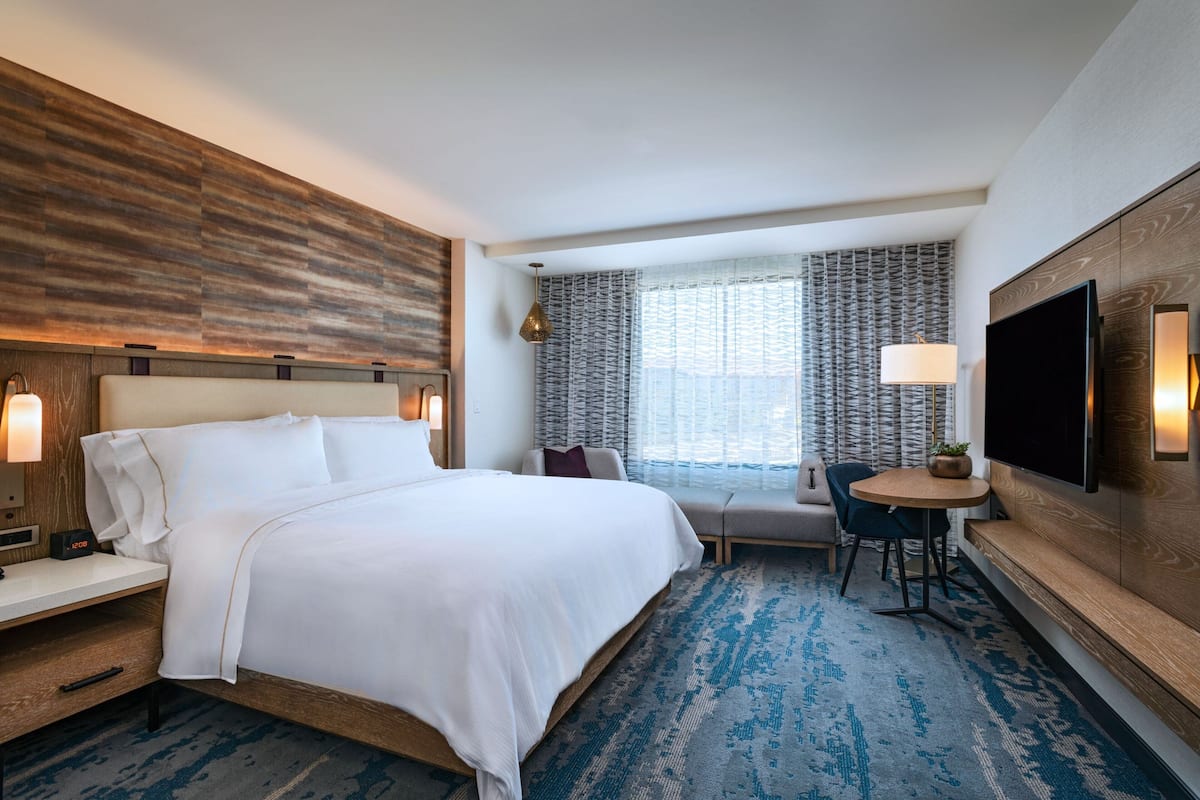 1 bedroom, premium bedding, pillowtop beds, in-room safe