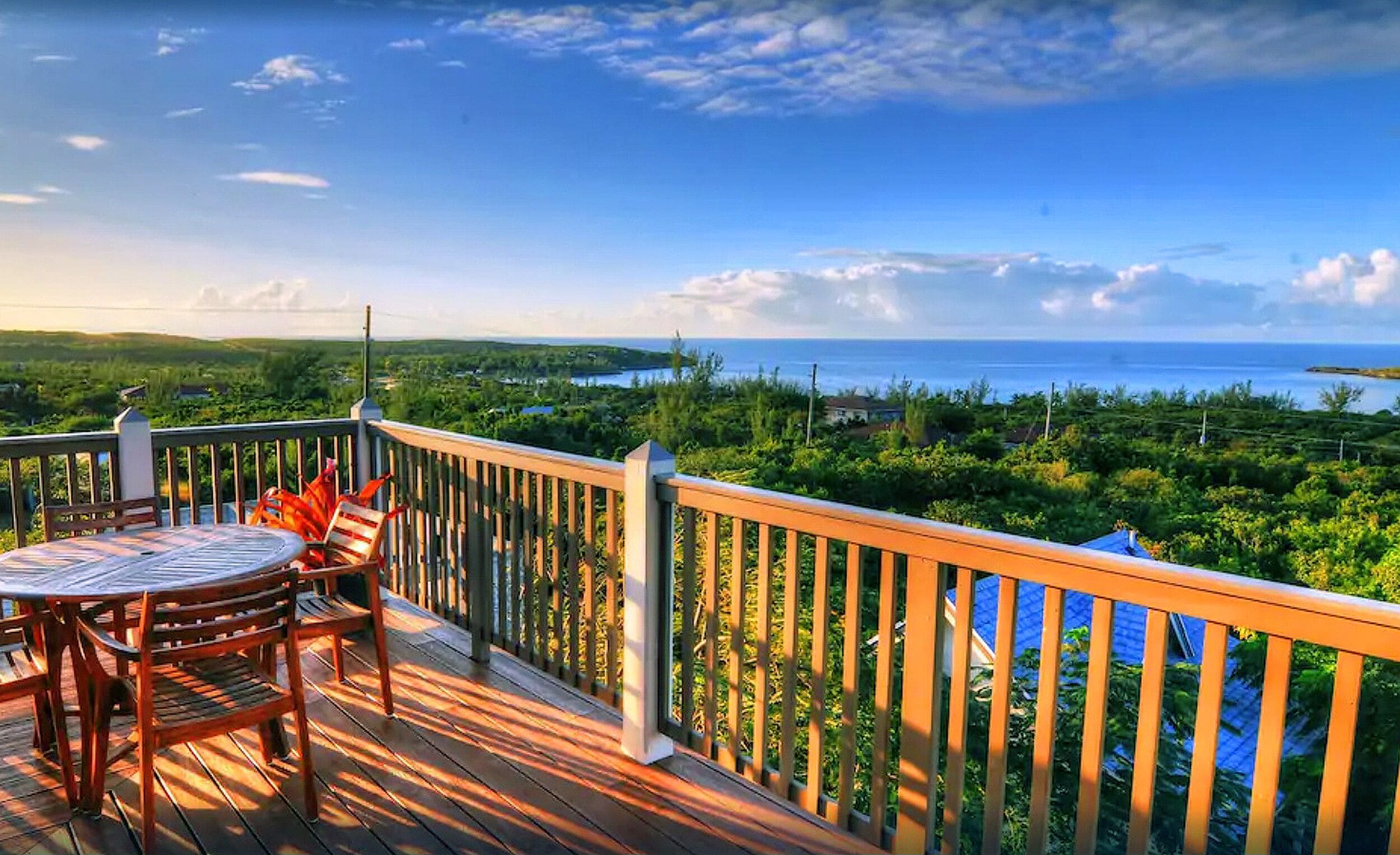 Outstanding ocean views from the upper deck of both the Caribbean and Atlantic.