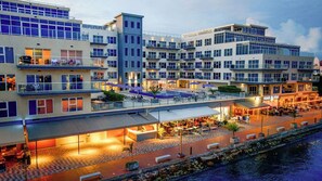 Exterior - Sit Back, Relax.Your New View to the Harbor Awaits (Oranjestad)