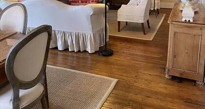 Farm House Inn - Quiet Country Elegance