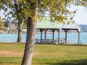 Outdoor dining - 2 Bedroom Carriage House with view of Suttons Bay (Suttons Bay)