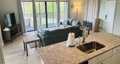 2,2 Stilted House on private peninsula. Renovated June '23.