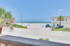 Beach nearby - Spacious Home, Steps to the Beach w/ Marsh Views (St Augustine)