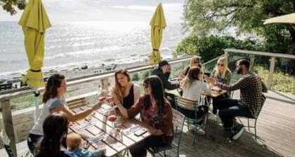 Luxury Cottage - Sandbanks/Prince Edward County