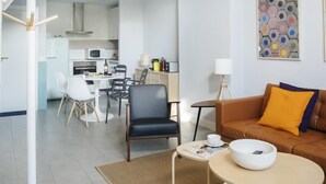 Unclassified image, 5 of 20, button - HOMEABOUT RETIRO APARTMENT II (Madrid)