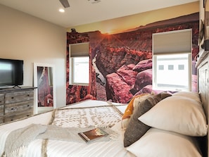 8 bedrooms, desk, iron/ironing board, free WiFi