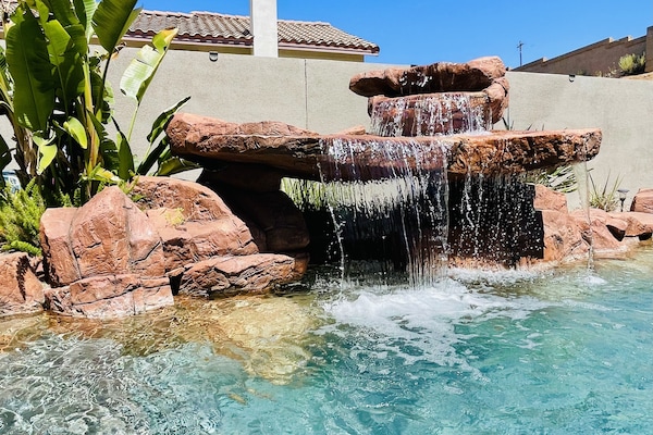 Mini grotto
