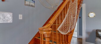 Willoughby 4BR Coastal Home • Steps to Shore