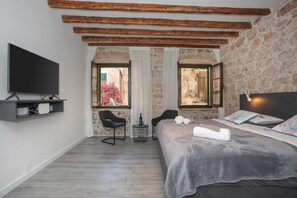 城市开间 | 客房内保险箱、隔音、熨斗/熨衣板、床单