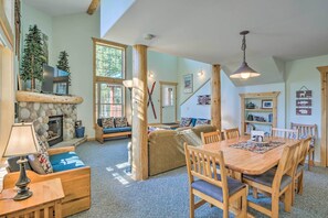 TV, fireplace, DVD player, books - 6 Mi to Turquoise Lake: Retreat w/ Covered Deck! (Leadville)
