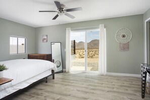 4 bedrooms, desk, iron/ironing board, travel crib