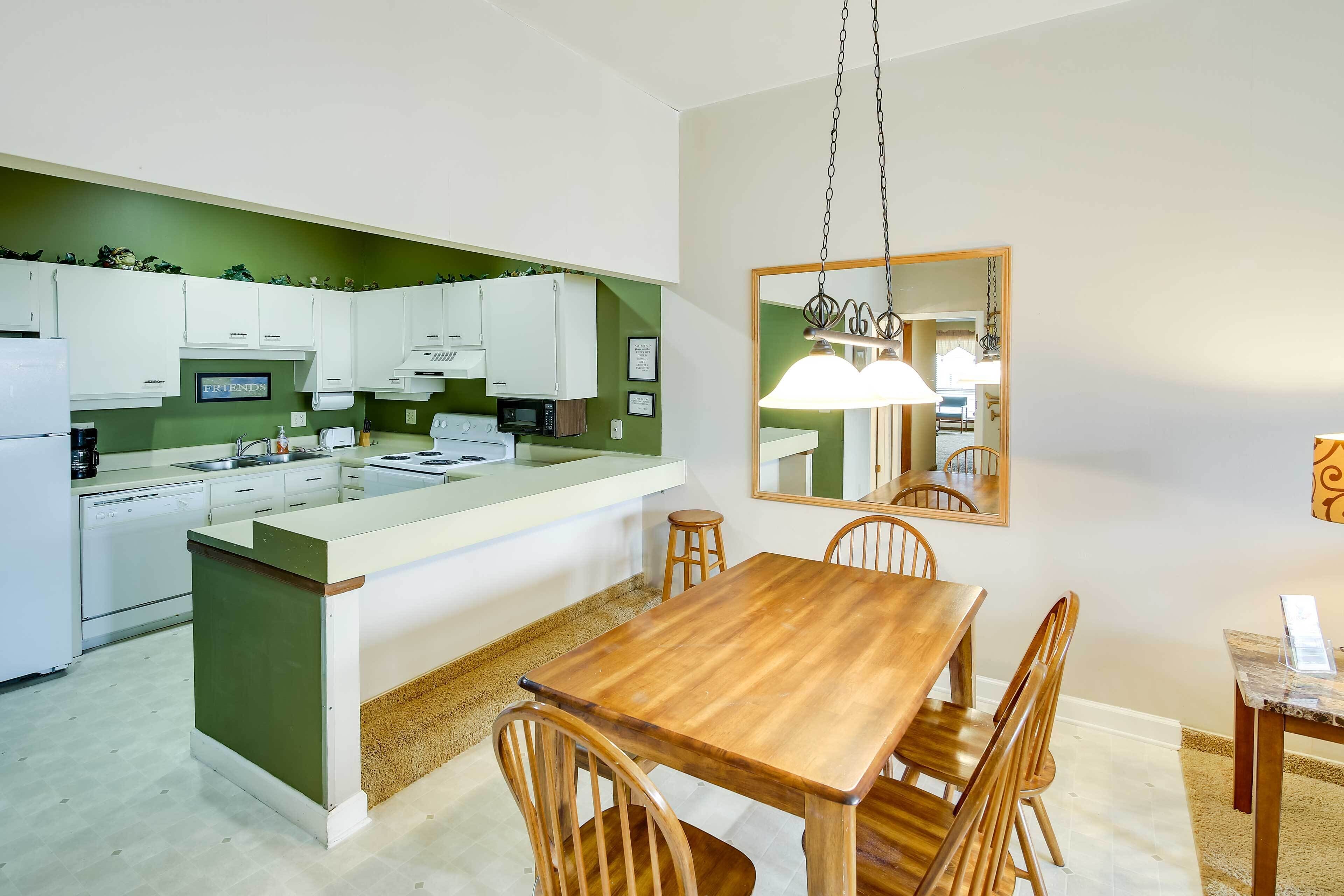 Fridge, microwave, stovetop, dishwasher
