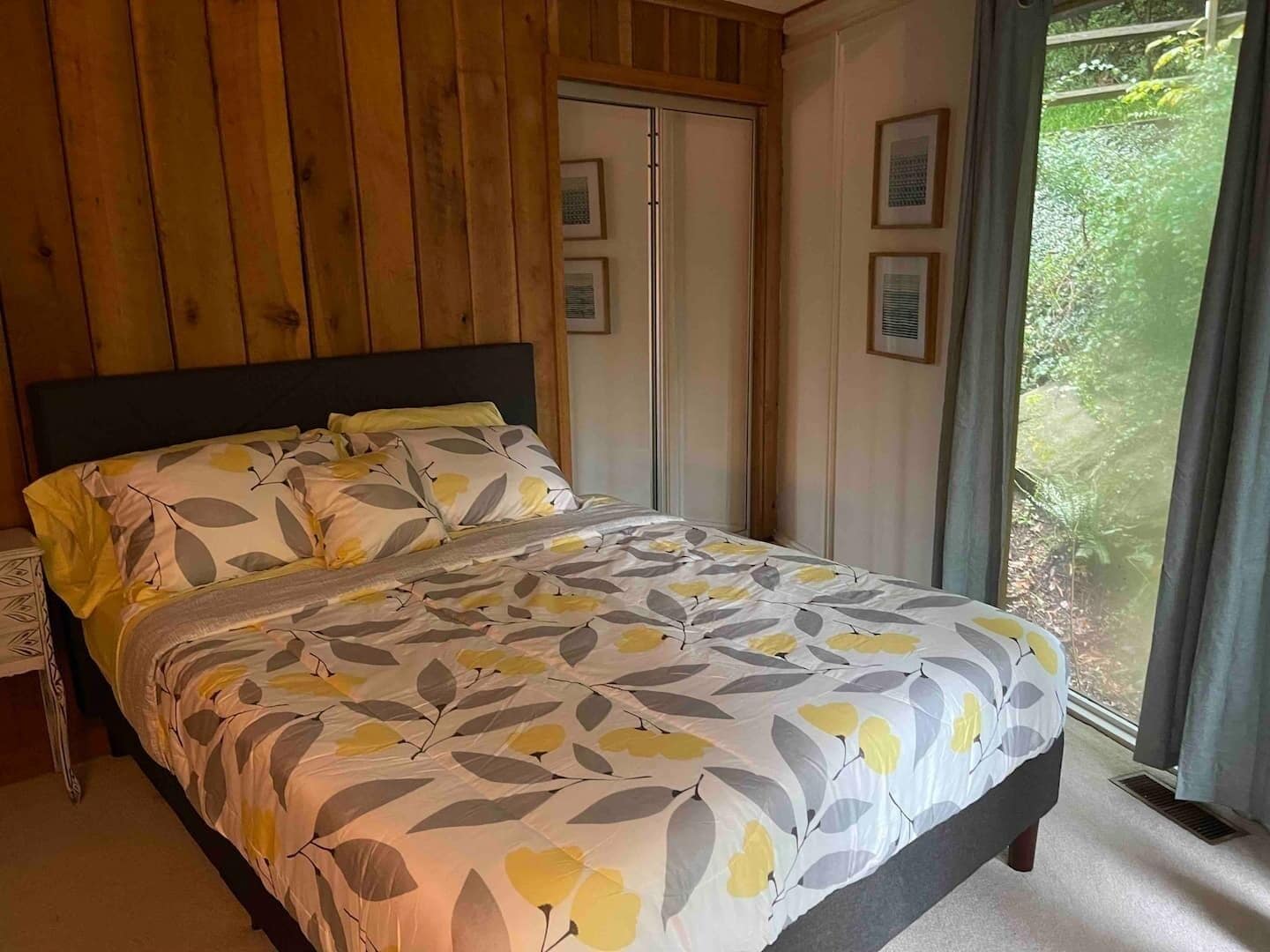 3 dormitorios, tabla de planchar con plancha, wifi gratis y ropa de cama
