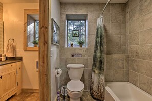 Ilmaiset hygieniatuotteet, hiustenkuivaaja, pyyhkeet