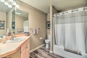 Free toiletries, hair dryer, towels