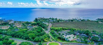 Garden Oasis Near Kukuiʻula Shopping Village w/Shared Pool and Free WiFi
