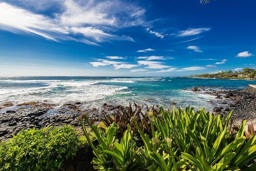Oceanfront Condo near Lawai Beach w/Lanai, Free WiFi, Shared BBQ, W/D, & A/C