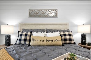 2 sovrum, memory foam-madrasser, strykjärn/strykbräda och gratis wi-fi