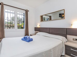 3 bedrooms, travel cot, free WiFi