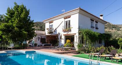 Nice house with terrace, private pool