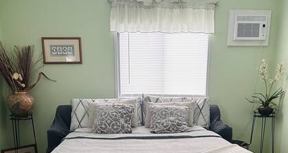 Puakenikeni Hilo Hale