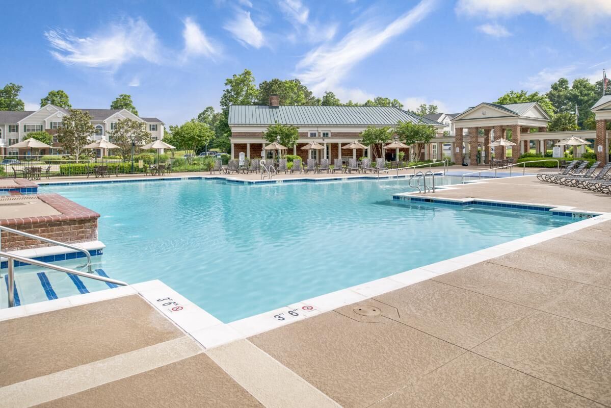 3 Spacious Units w/ Kitchen, Near Eco Discovery Park, Golf, Pool