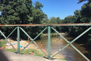 Property grounds - 2 Bed House - Sleeps 4 - Pets, Garden, Wifi (Viana do Castelo)