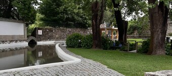 2 Bed House - Sleeps 4 - Pets, Garden, Wifi