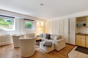 Tv, dvd-spelare och en stereo