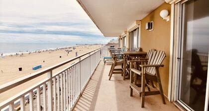 Oceanfront Condo on the Ocean City Boardwalk! Huge!