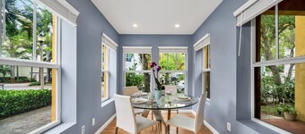 Breathtaking Residence in Rosemary Square WPB